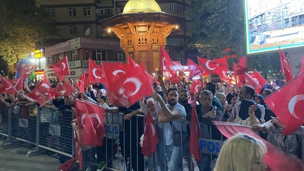 Bursa&rsquo;nın Yunan işgalinden kurtuluşunun 101. Yılı coşkuyla kutlandı