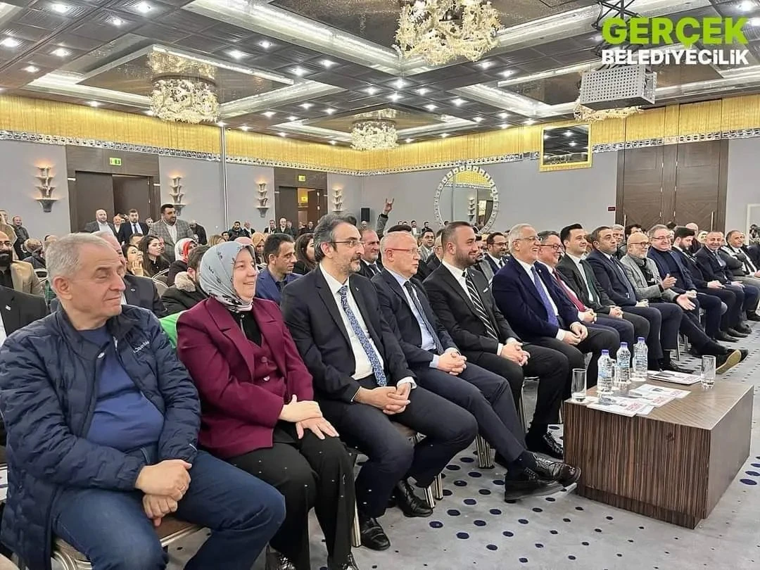 Celil &Ccedil;olak:  &ldquo;Gelecek i&ccedil;in Değiştir&rdquo;