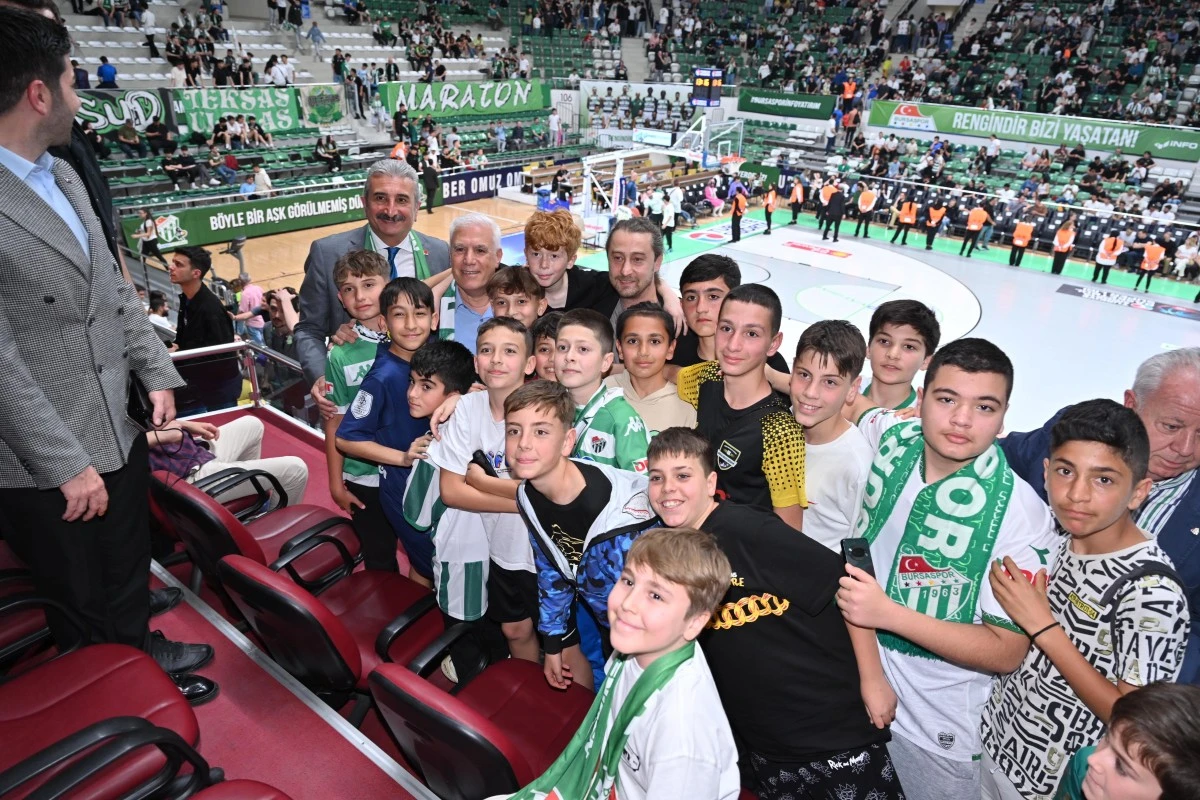 Bursaspor taraftarından Başkan Bozbey&rsquo;e sevgi seli