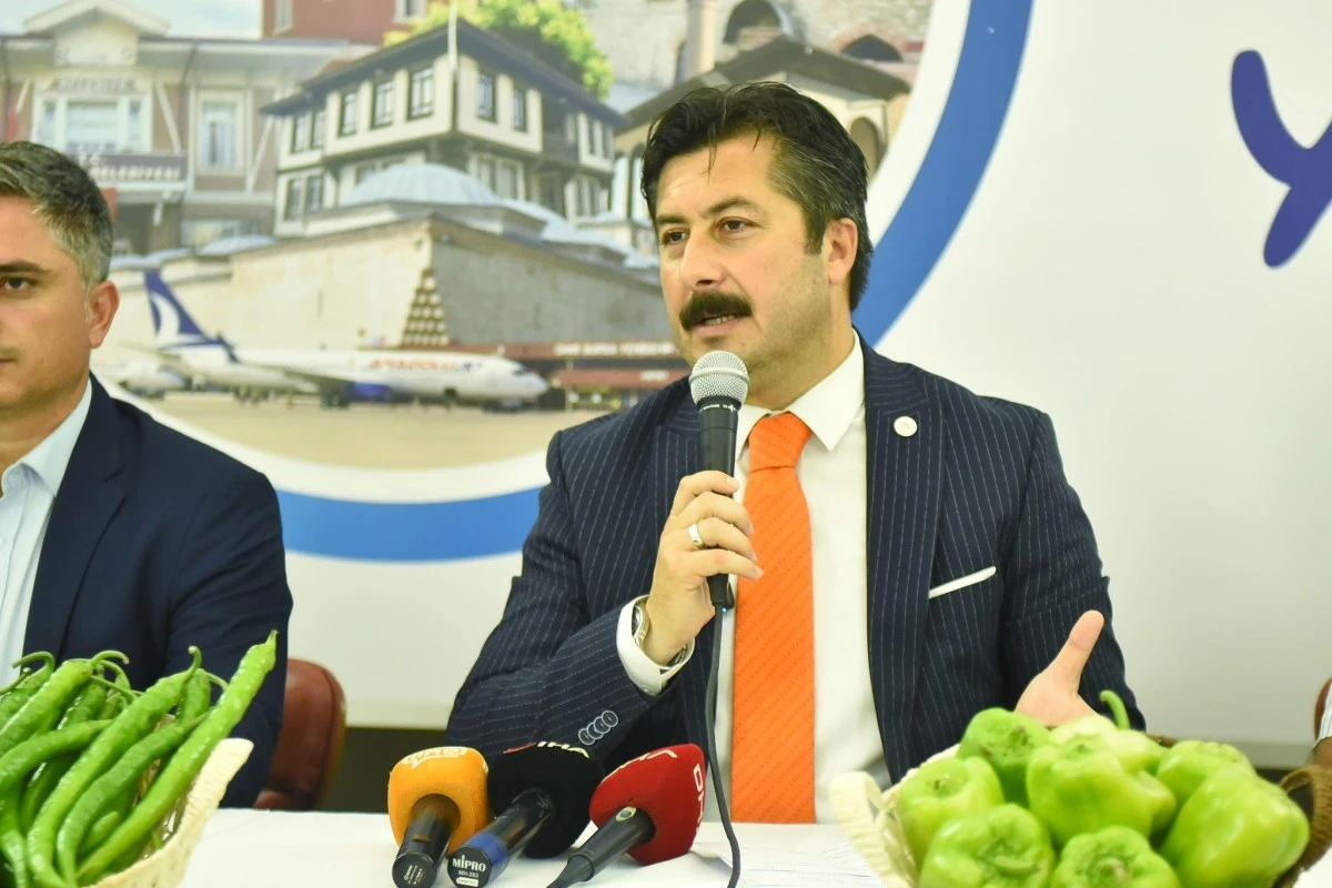 Başkan Ercan Özel'in öncülüğünde Yenişehir biber için birlik oldu