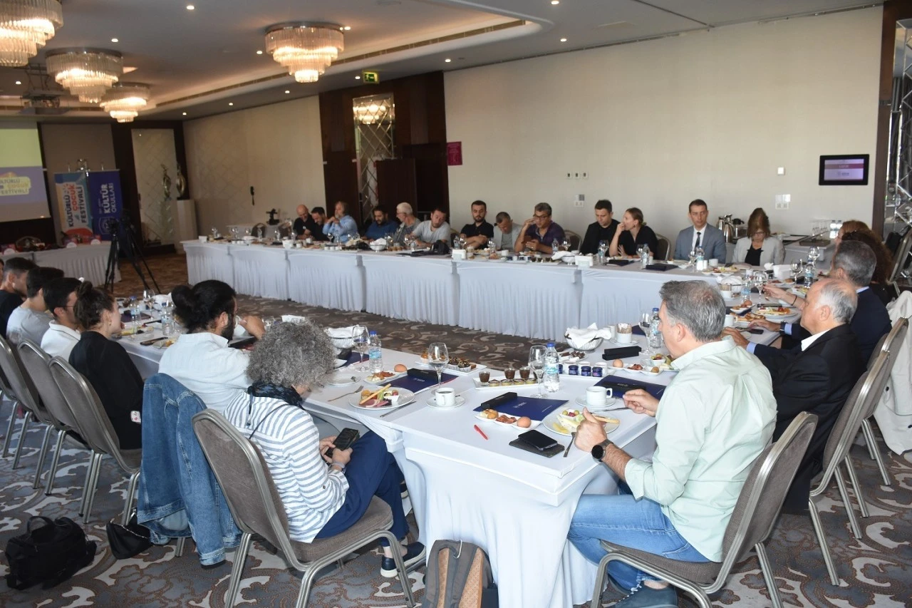 Momtalks, &Ouml;zel Bursa K&uuml;lt&uuml;r Okulları'nın ev sahipliğinde 5 Ekim'de  Bursa'da