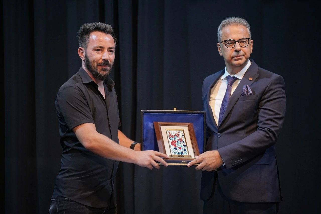 Bursa basınının en prestijli ödülleri BGC'de verildi