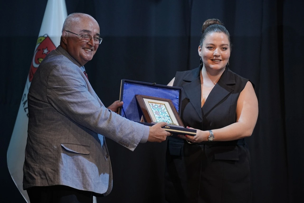 Bursa basınının en prestijli ödülleri BGC'de verildi