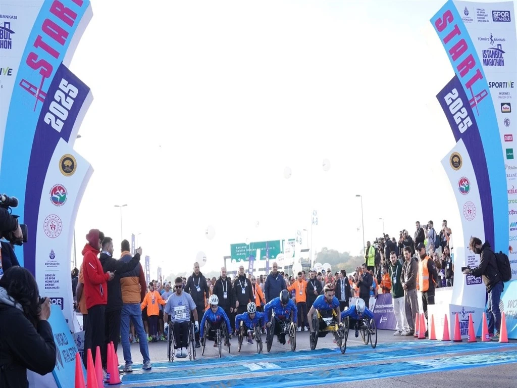 T&uuml;rkiye İş Bankası İstanbul Maratonu bir kez daha kıtaları birleştirdi