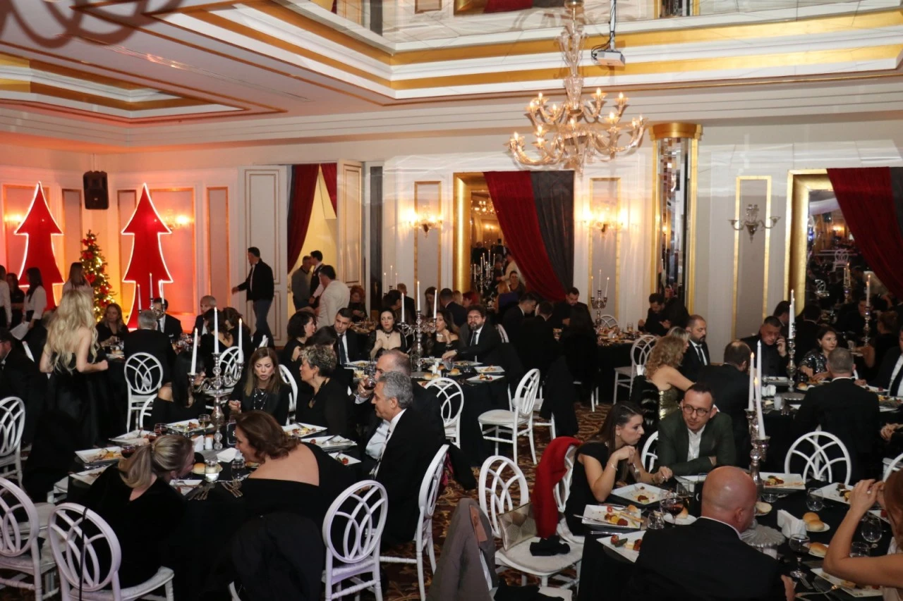 BALKANTÜRKSİAD üyelerinden yeni yıl buluşması