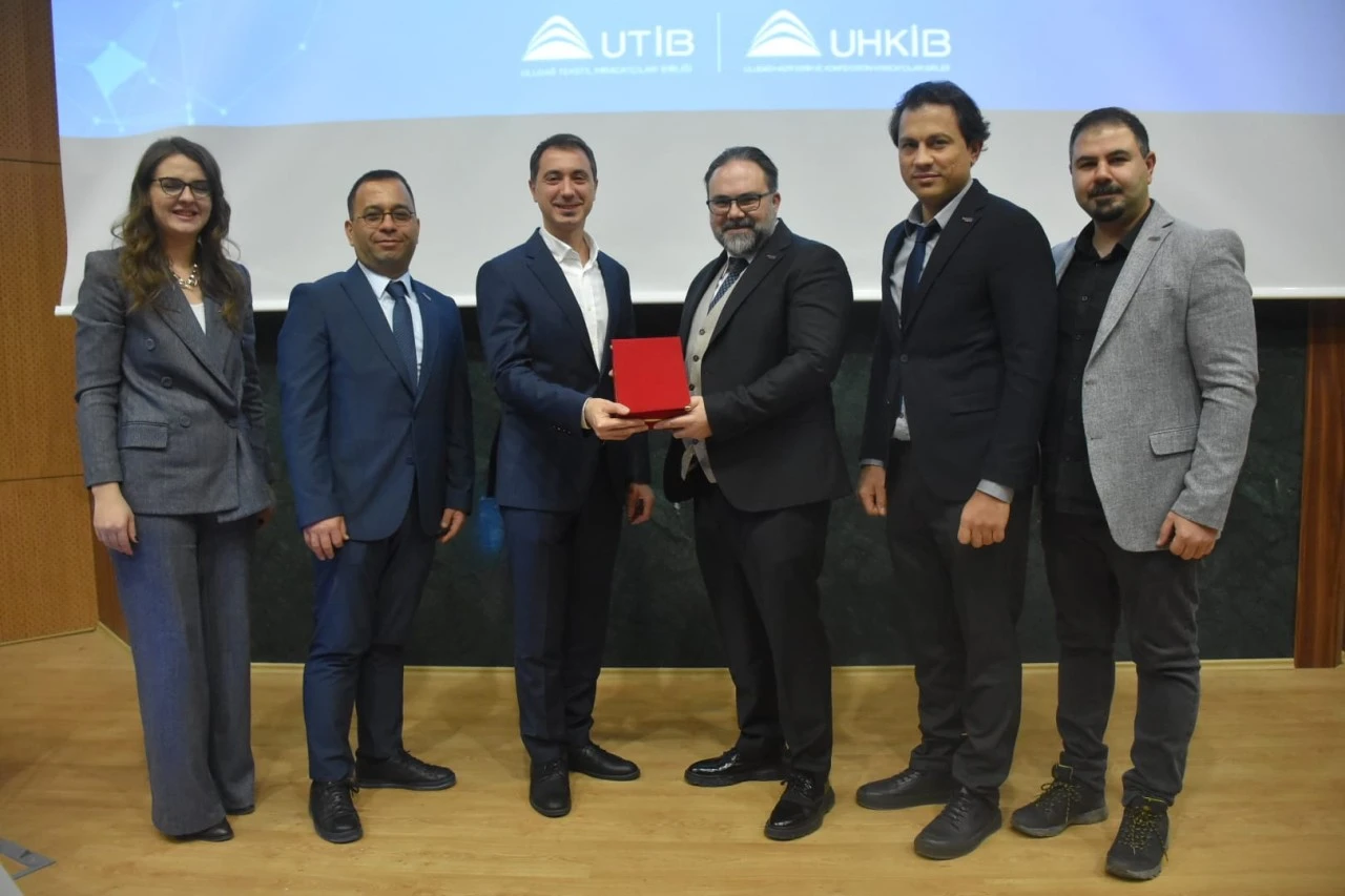 TOSYÖV'den İkiz Dönüşüm Paneli