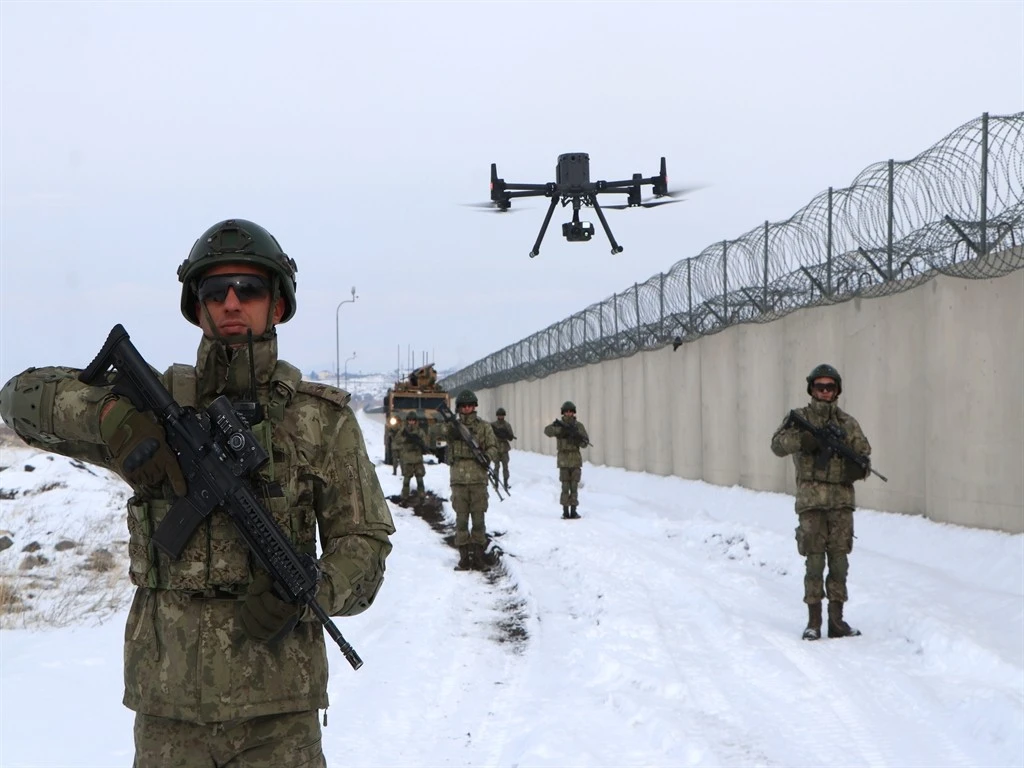 İran sınırında güvenlik en üst seviyede