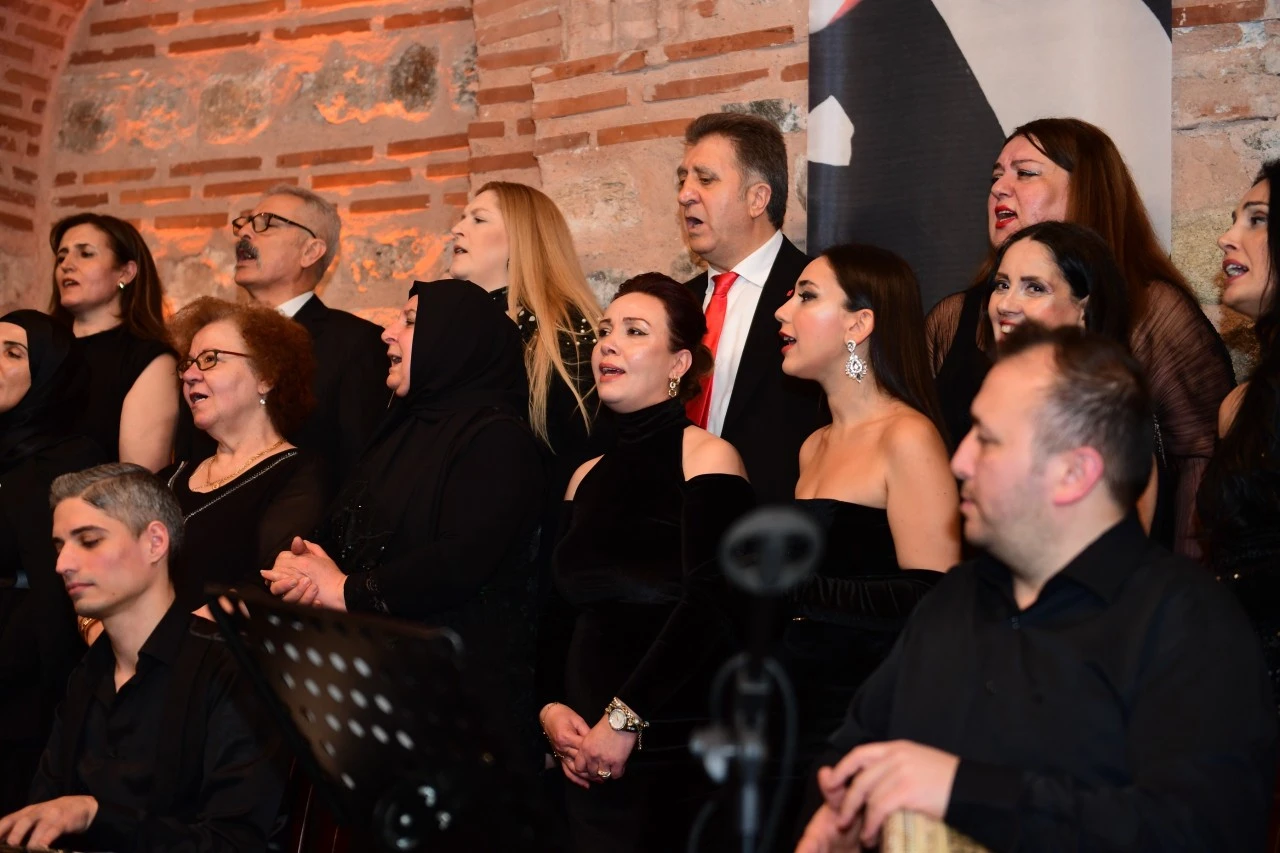 Osmangazi Belediyesi’nden türkülerle dolu unutulmaz konser