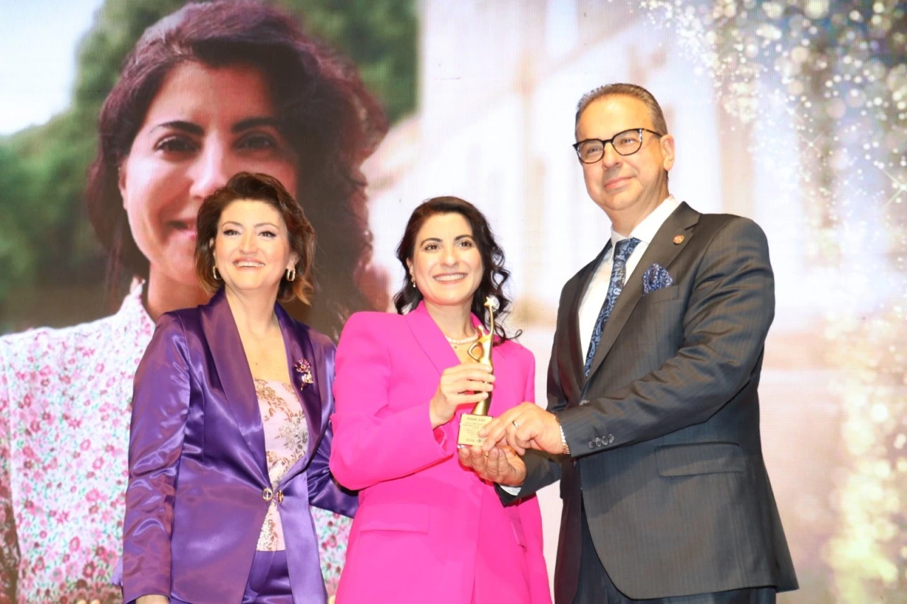 BUİKAD iş yaşamında başarılı kadın ödülleri sahiplerini buldu