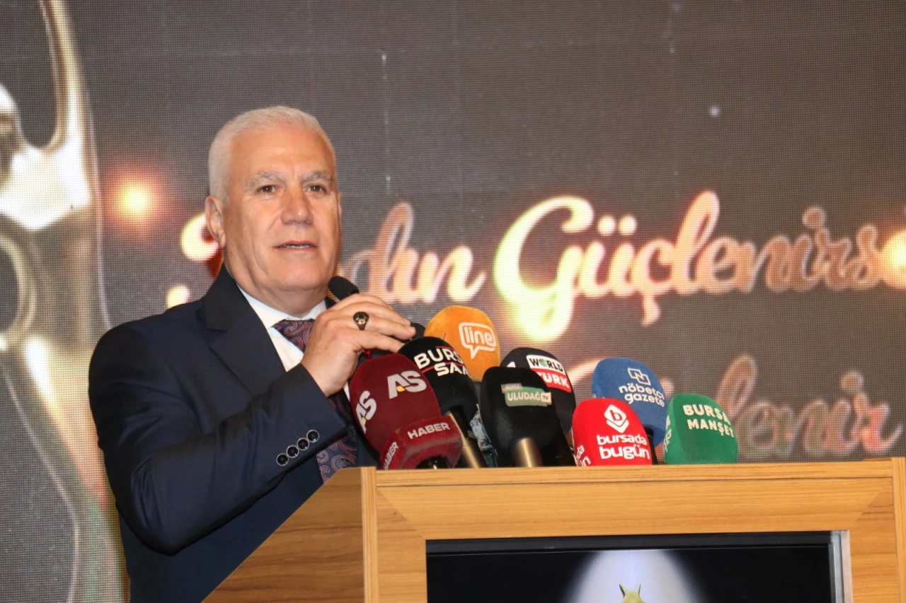 BUİKAD iş yaşamında başarılı kadın ödülleri sahiplerini buldu