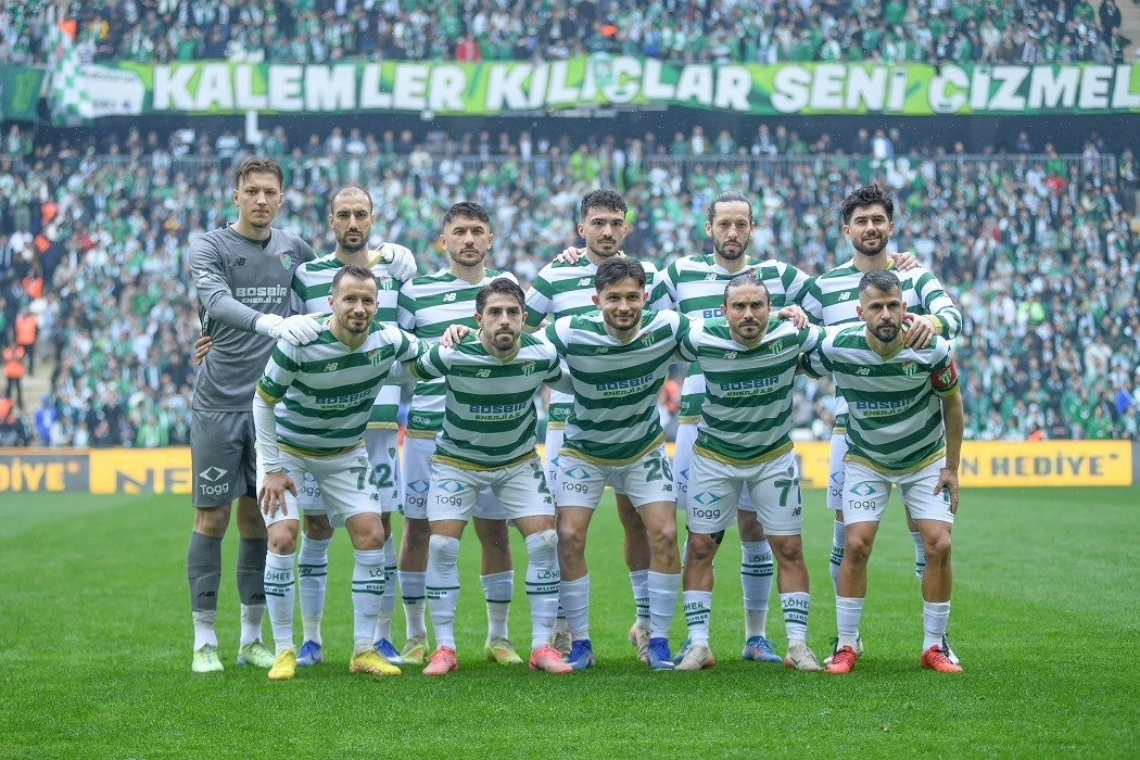 Bursaspor-Mardinspor ma&ccedil;ından en &ouml;zel kareler 