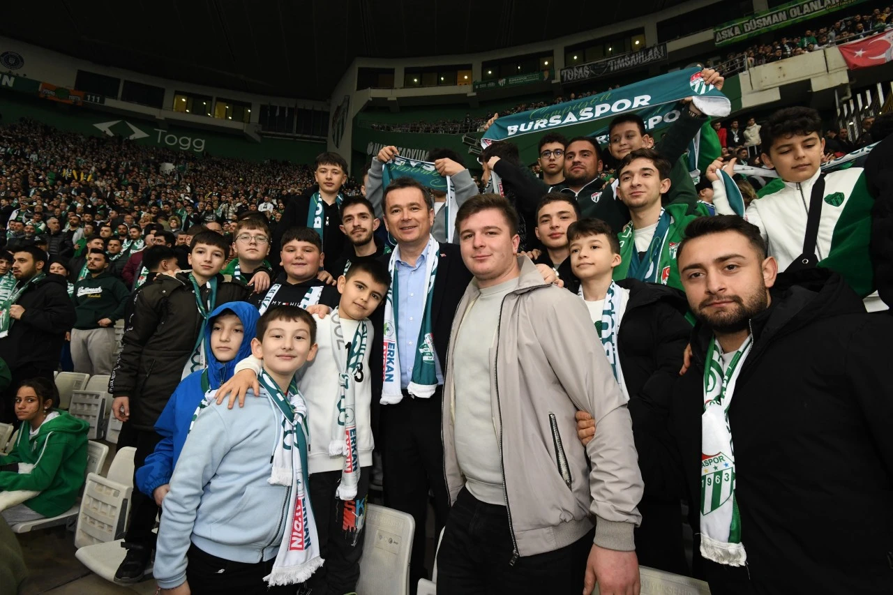 Osmangazi Belediyesi Bursaspor sevdasını sınırların ötesine taşıdı