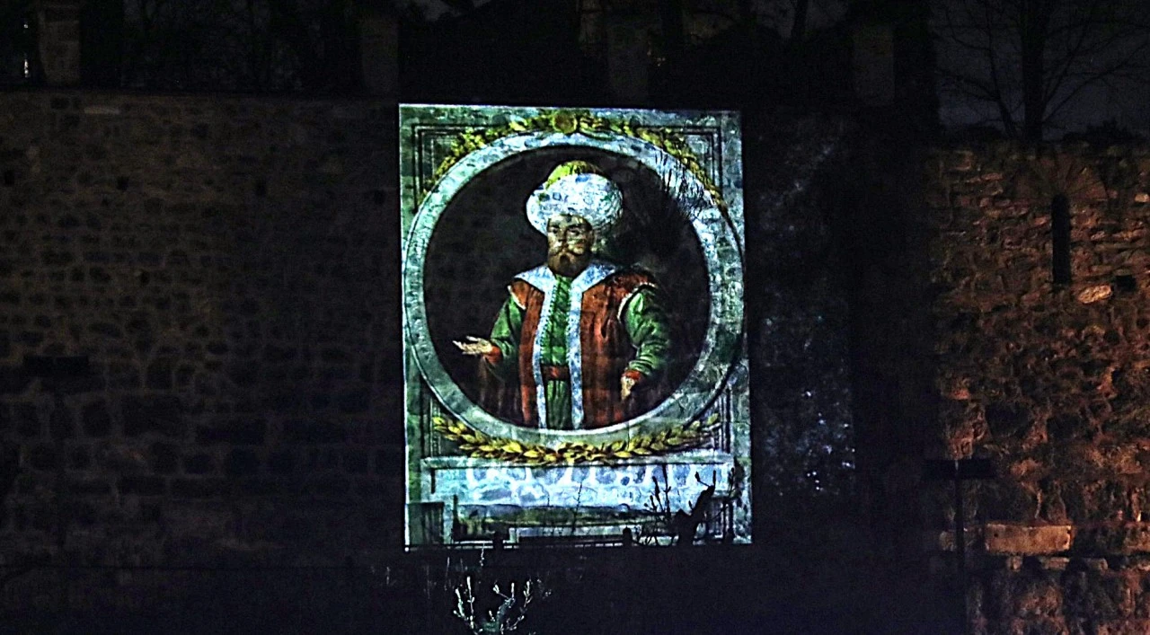 Bursa’nın 700 yıllık destanı ışık gösterisiyle anlatıldı