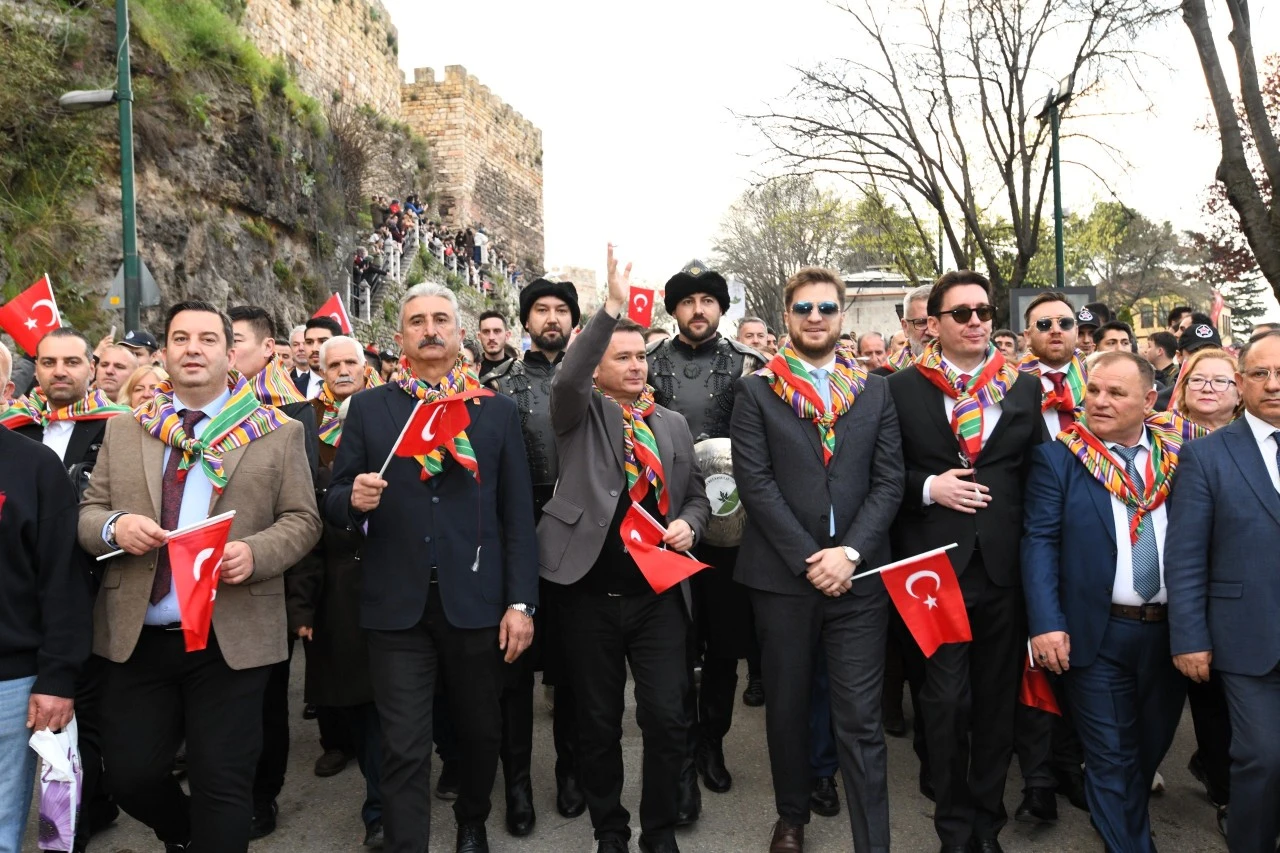 Fetih Ruhu Osmangazi Sokaklarında Yeniden Yankılandı