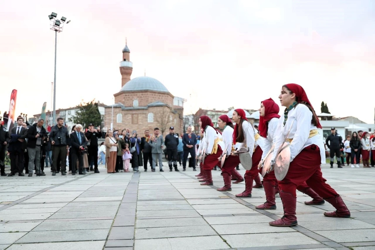 Fetih Ruhu Osmangazi Sokaklarında Yeniden Yankılandı