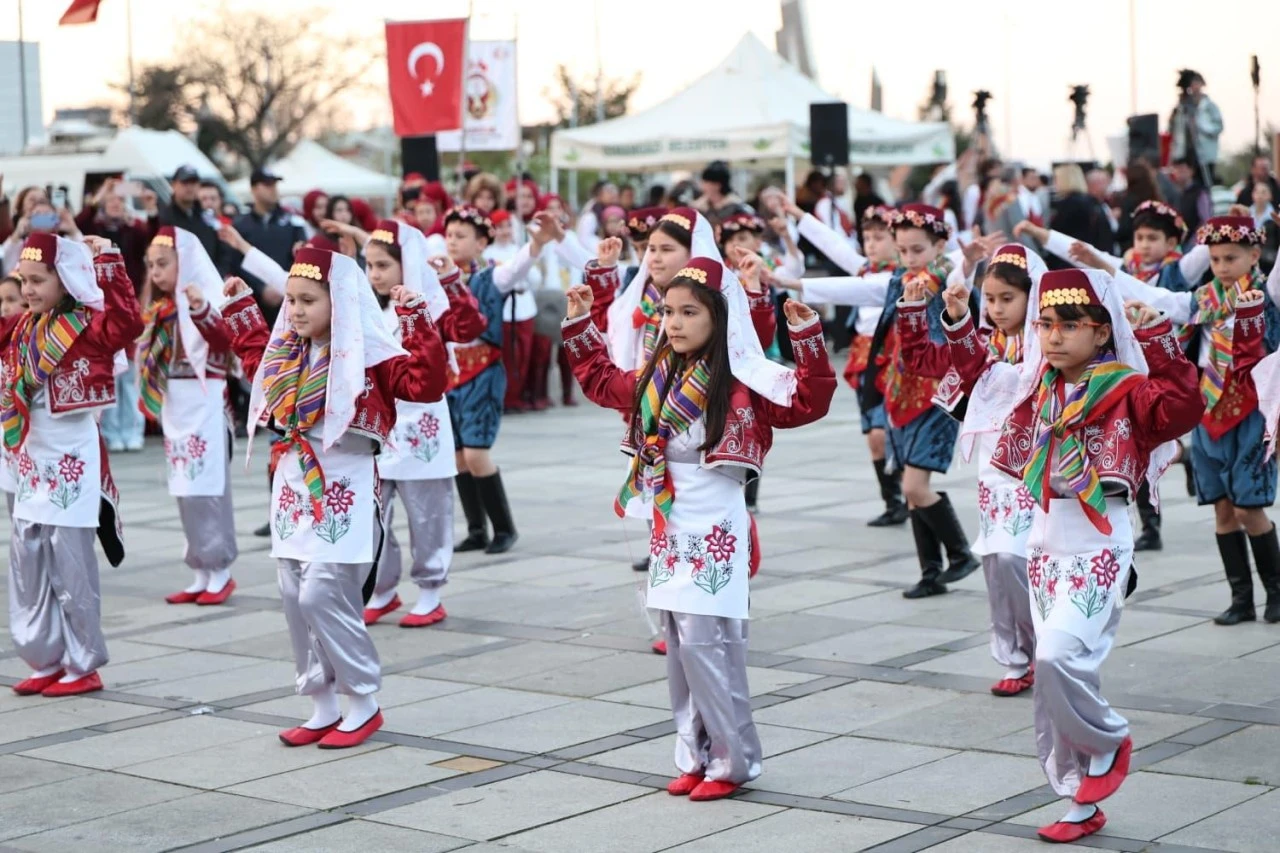 Fetih Ruhu Osmangazi Sokaklarında Yeniden Yankılandı