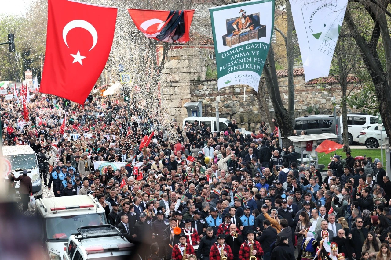 Fetih Ruhu Osmangazi Sokaklarında Yeniden Yankılandı