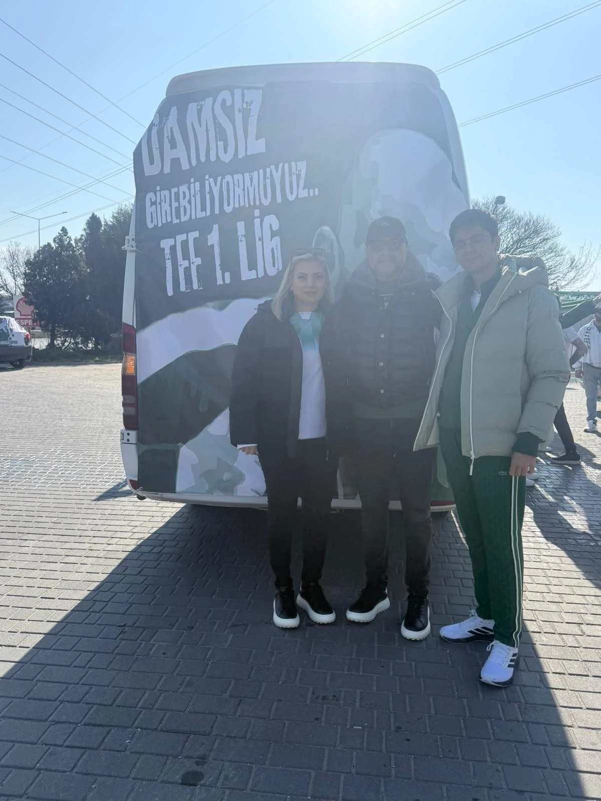 Bursaspor taraftarı 'Akın Var Akın' diyerek Eskişehir yolunda