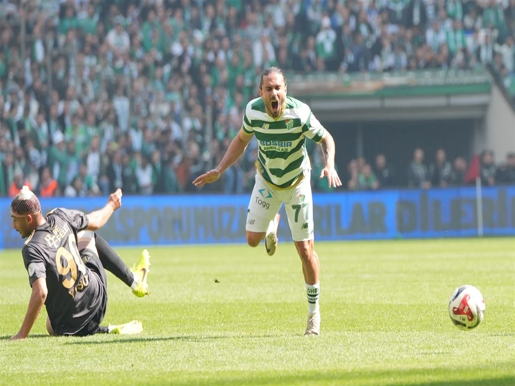 Bursaspor'un şampiyonluk maçından en özel kareler