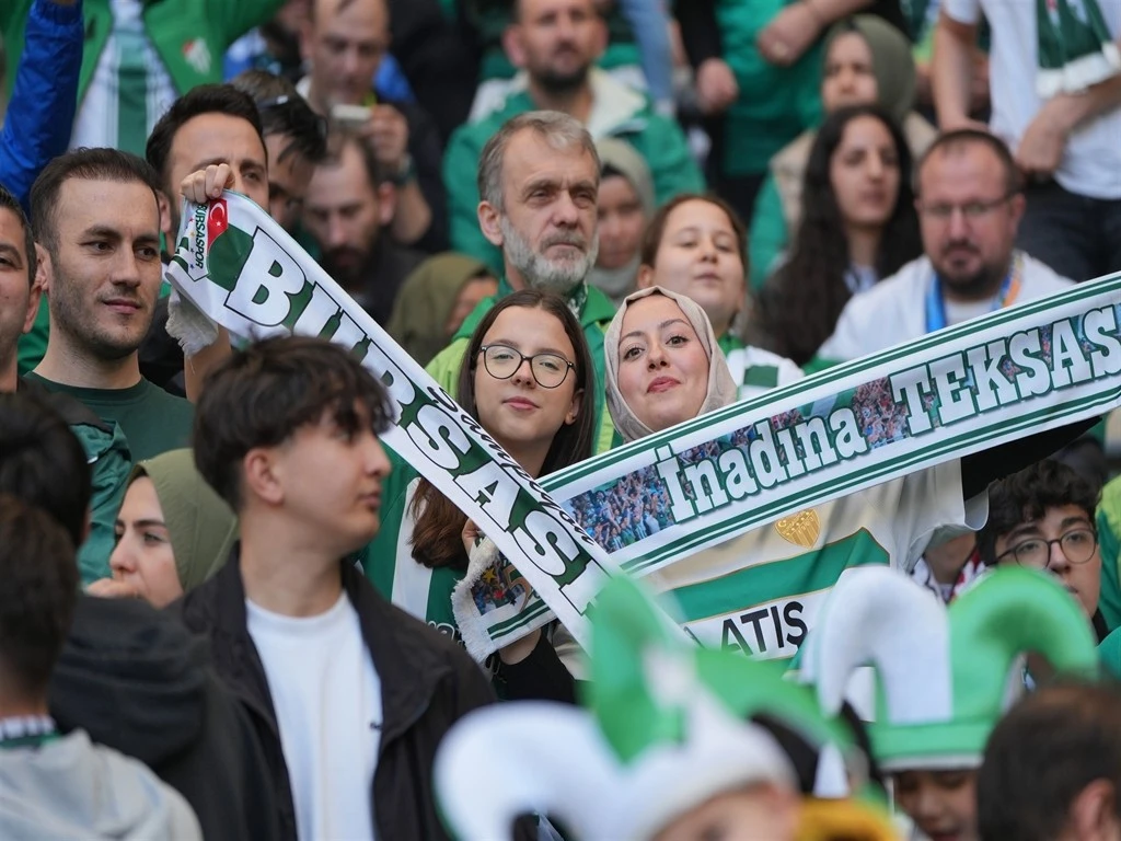 Bursaspor'un şampiyonluk maçından en özel kareler