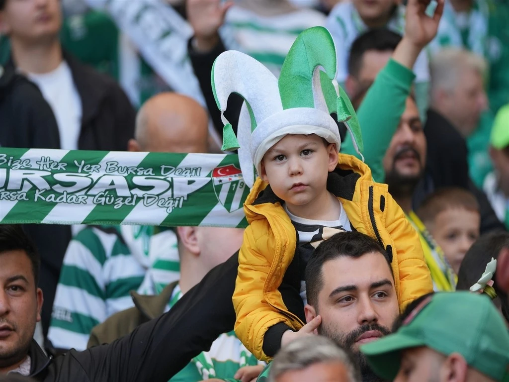 Bursaspor'un şampiyonluk maçından en özel kareler