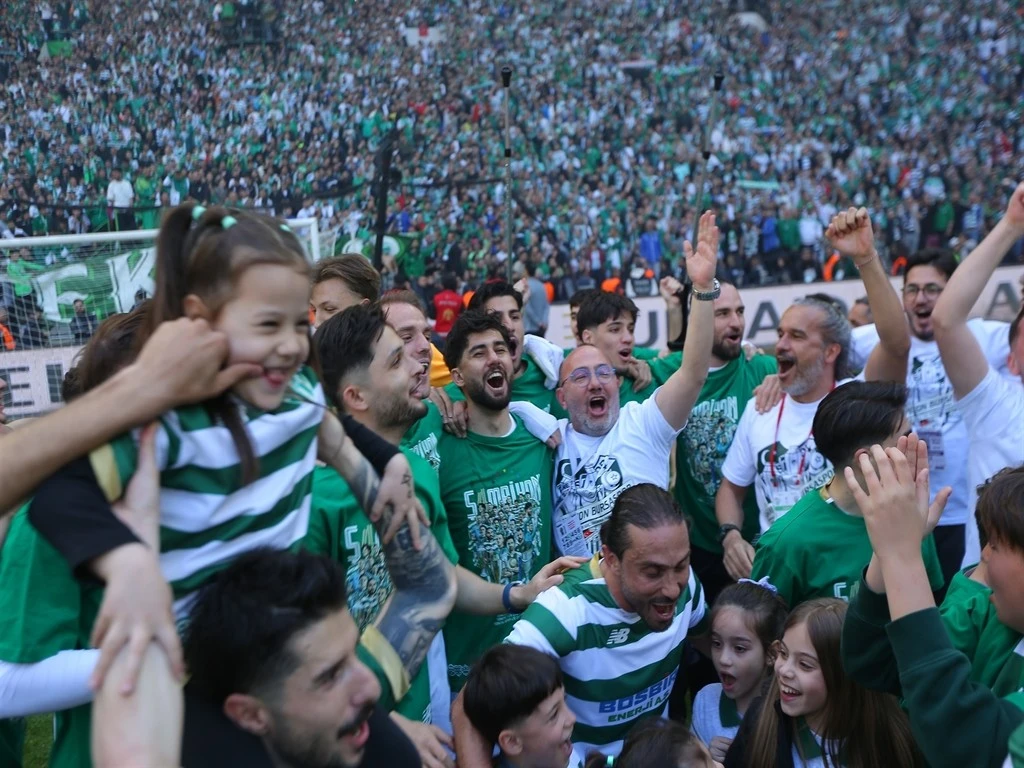 Bursaspor'un şampiyonluk maçından en özel kareler