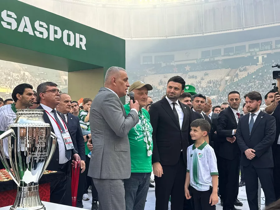 Şampiyonluk sahnesi Bursaspor'un