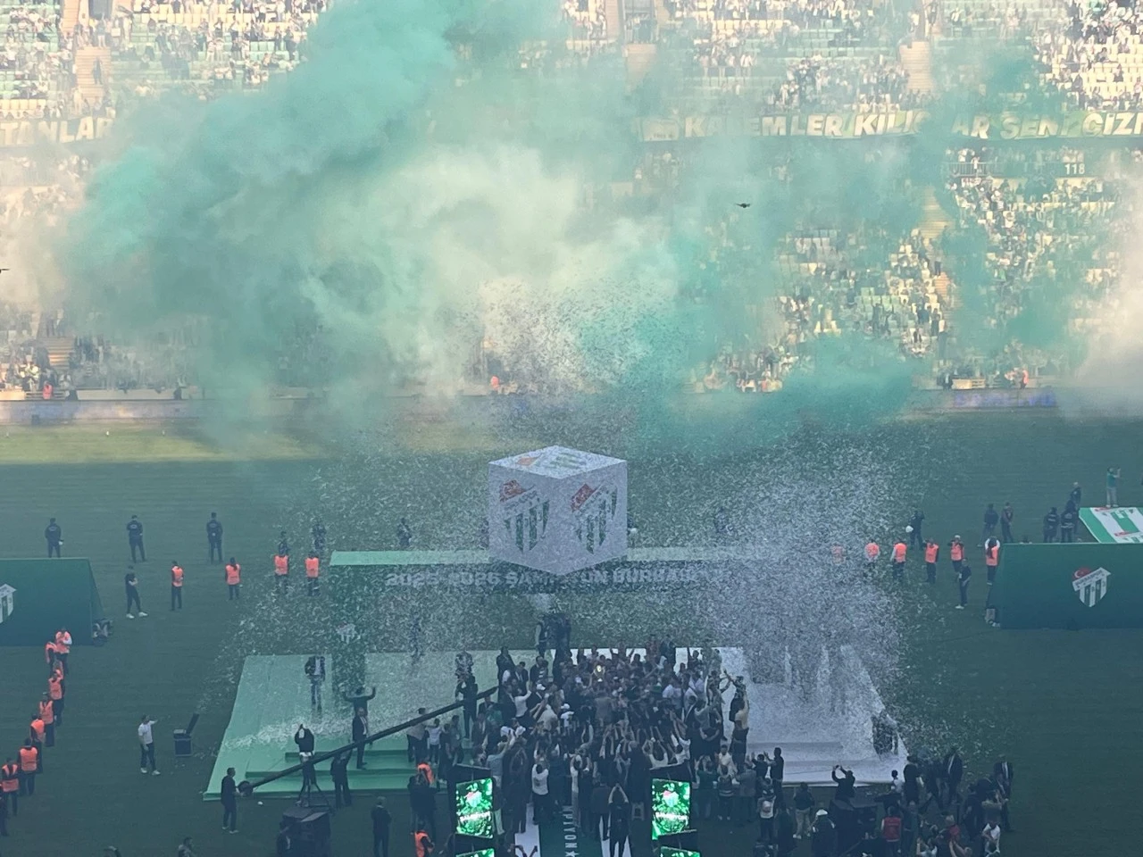 Şampiyonluk sahnesi Bursaspor'un