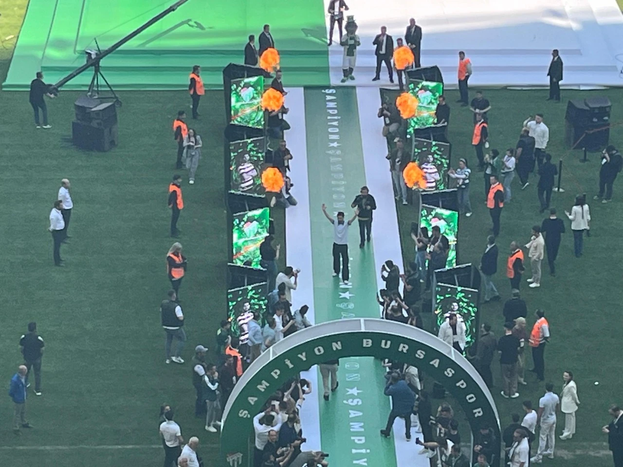 Şampiyonluk sahnesi Bursaspor'un