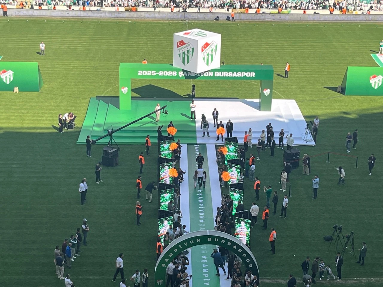 Şampiyonluk sahnesi Bursaspor'un