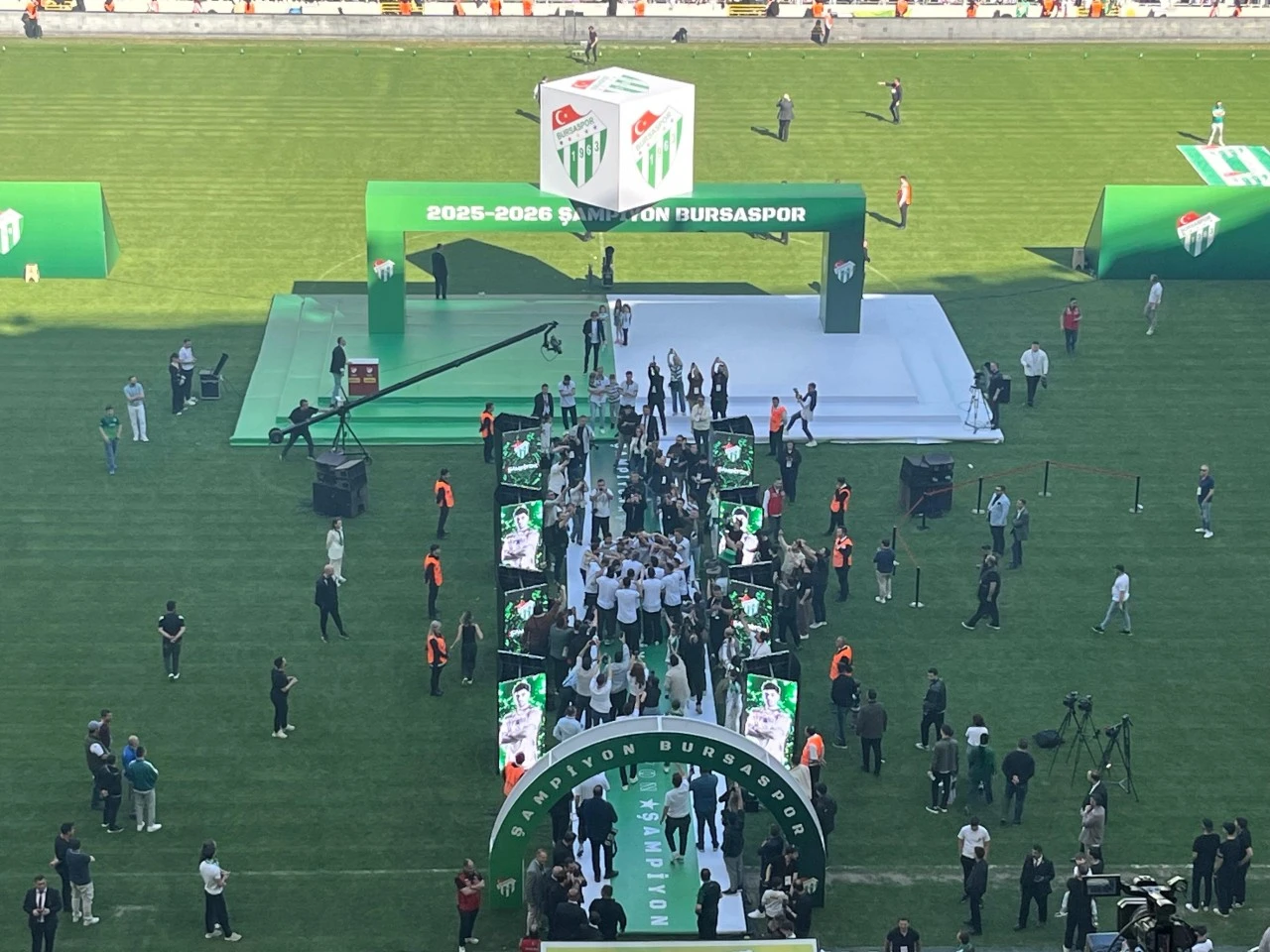 Şampiyonluk sahnesi Bursaspor'un