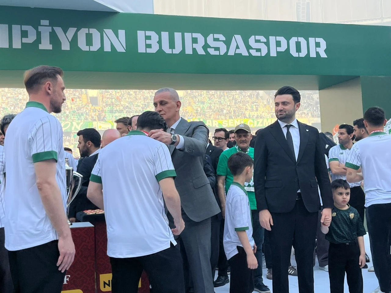 Şampiyonluk sahnesi Bursaspor'un