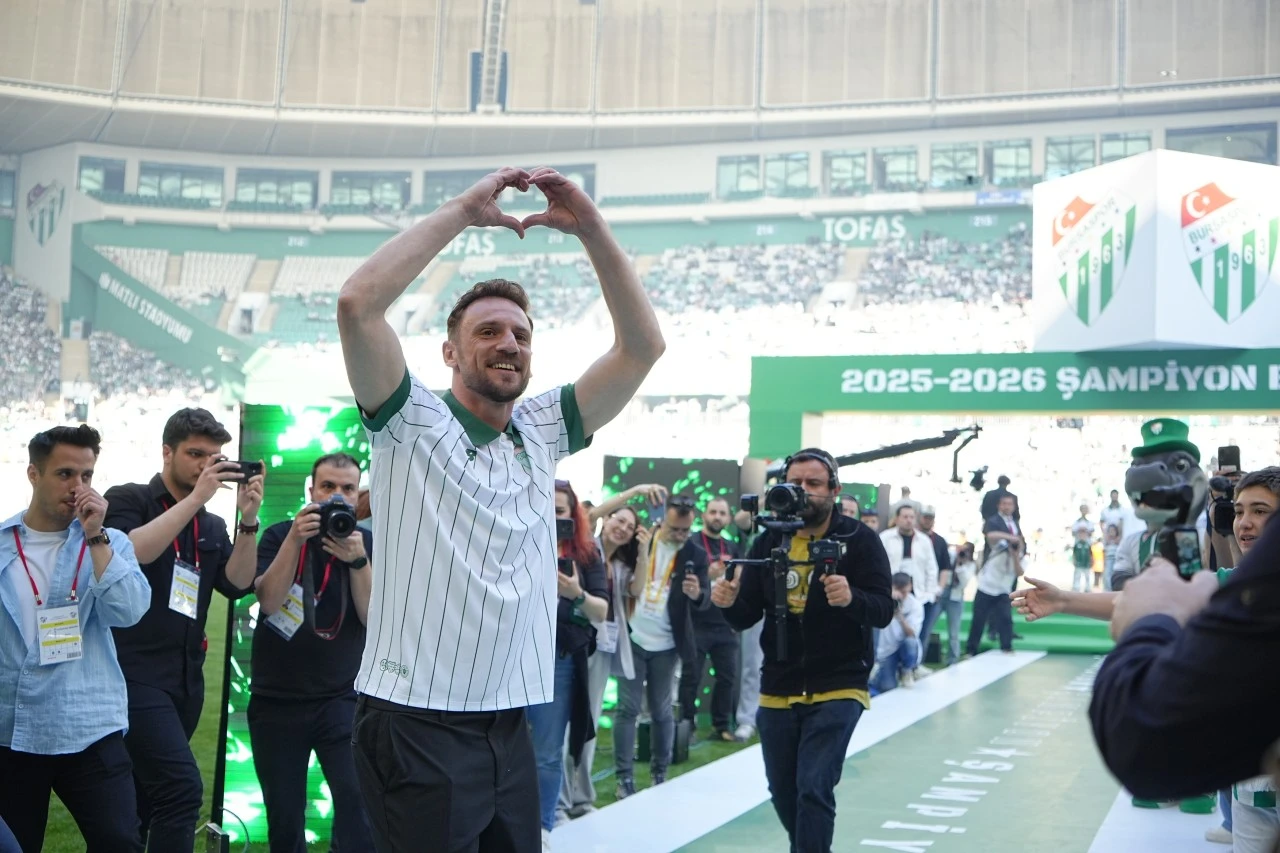 Şampiyonluk sahnesi Bursaspor'un