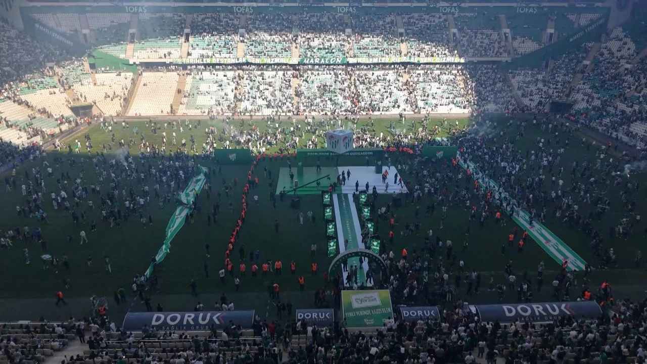 Şampiyonluk sahnesi Bursaspor'un
