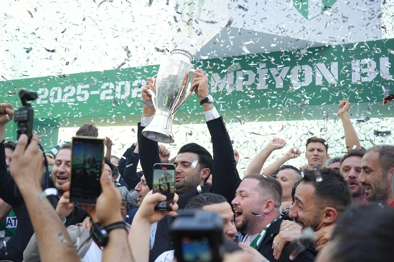 Şampiyonluk sahnesi Bursaspor'un