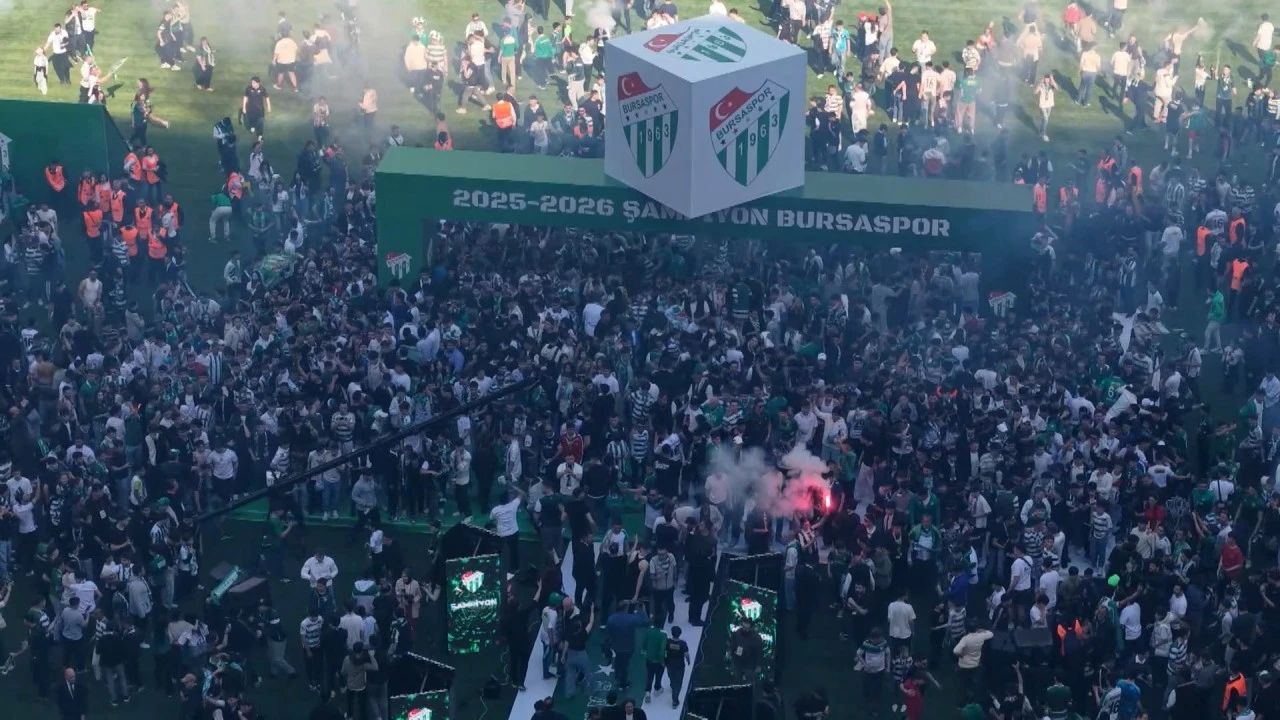 Şampiyonluk sahnesi Bursaspor'un