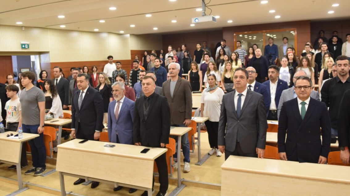 Genç iletişimciler 15 Temmuz ruhunu manşetlere taşıdı 