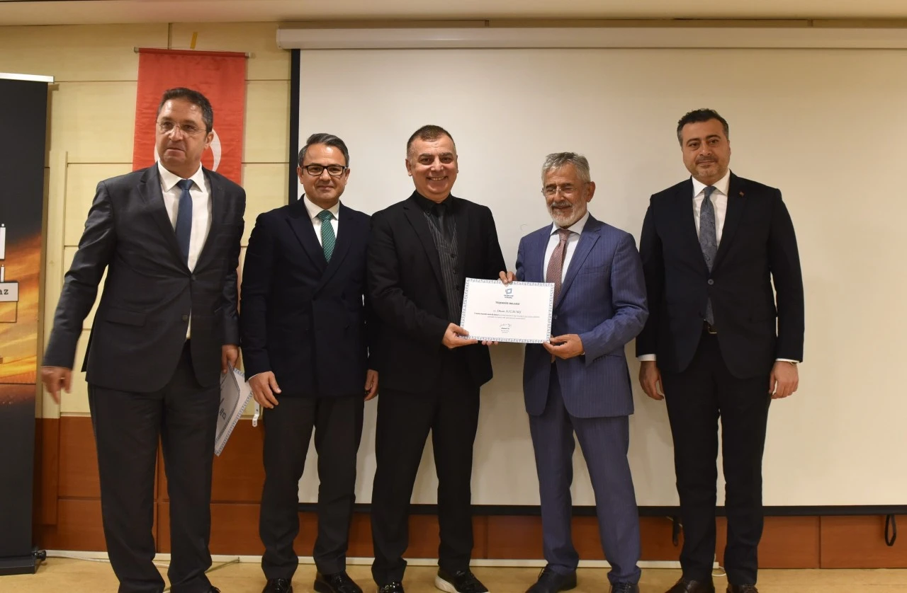 Gen&ccedil; iletişimciler 15 Temmuz ruhunu manşetlere taşıdı 