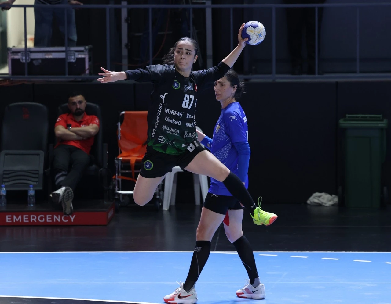 Bursa Büyükşehir Belediyespor kupada final biletini kaptı