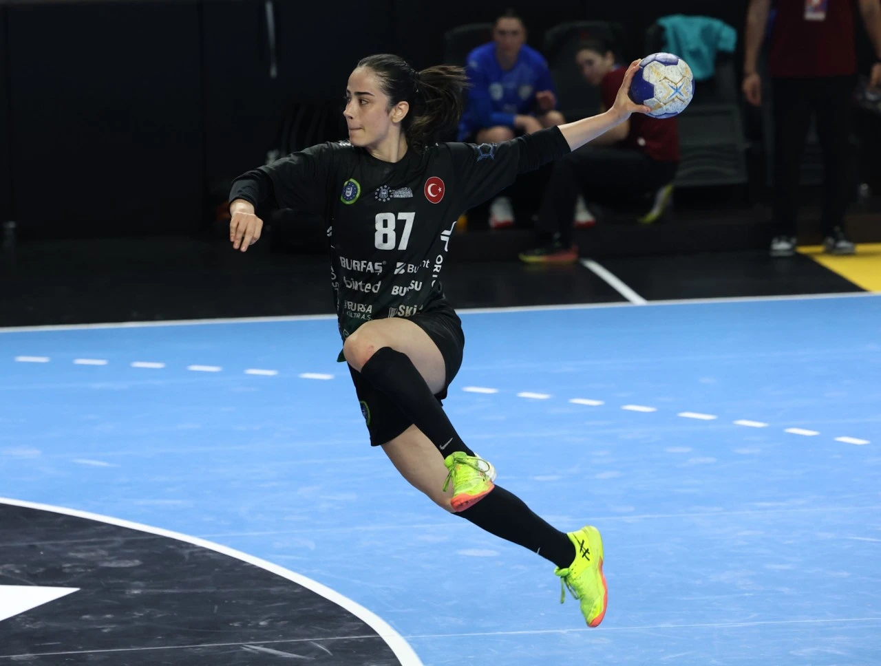 Bursa Büyükşehir Belediyespor kupada final biletini kaptı