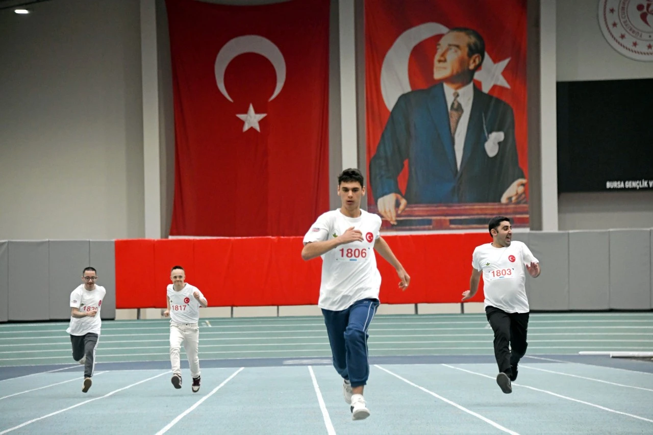 Bursa Osmangazi’de özel gereksinimli bireylerin azmi engel tanımadı