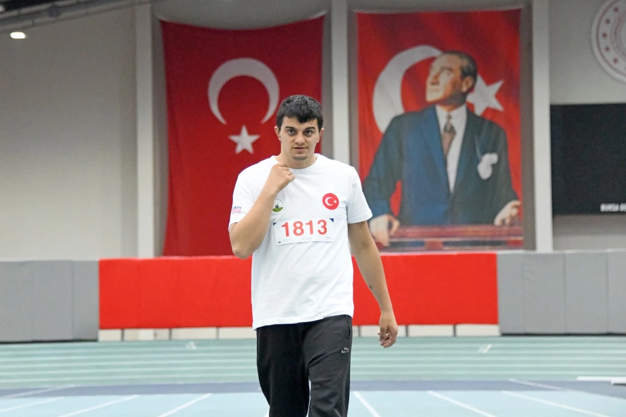 Bursa Osmangazi’de özel gereksinimli bireylerin azmi engel tanımadı