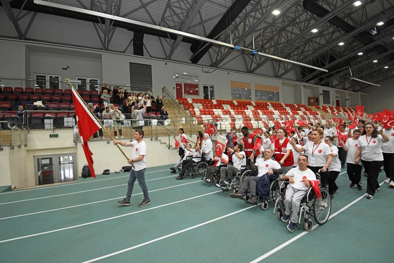 Bursa Osmangazi’de özel gereksinimli bireylerin azmi engel tanımadı