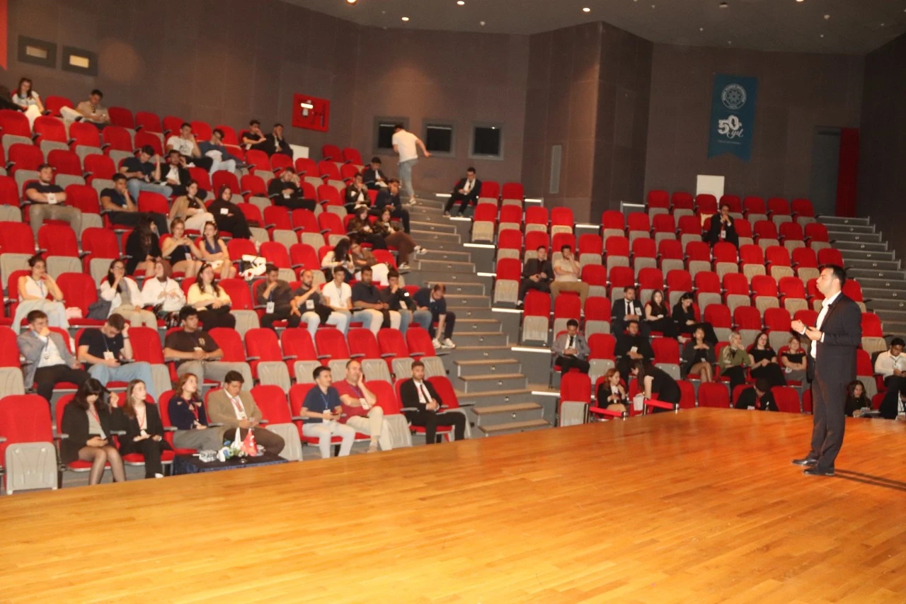 Uludağ Üniversitesi Yapı Topluluğu'ndan örnek etkinlik