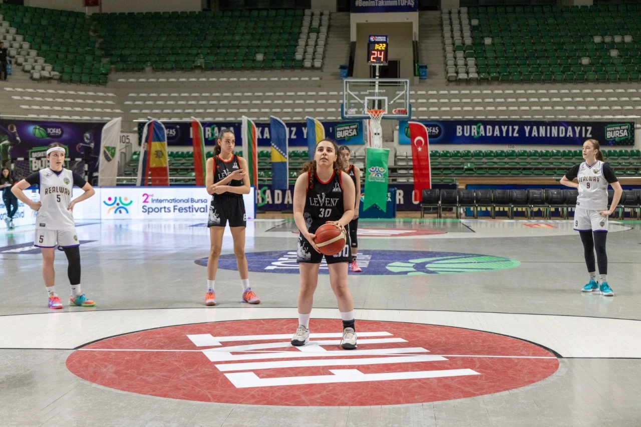 Bursa Uluslararası Spor Festivali'nde kardeşlik rüzgarı!