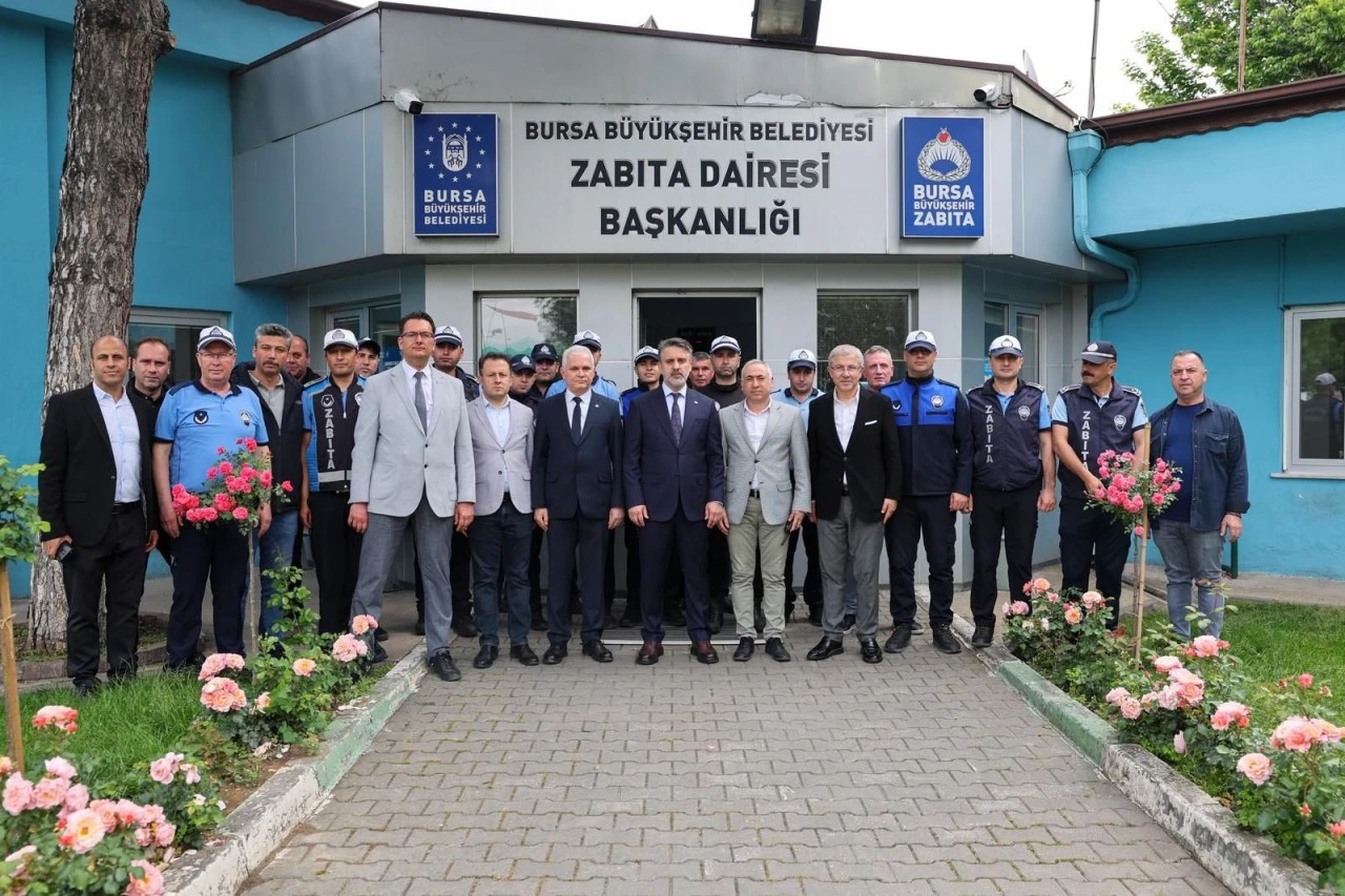 Şahin Biba Büyükşehir ailesiyle bayramlaştı