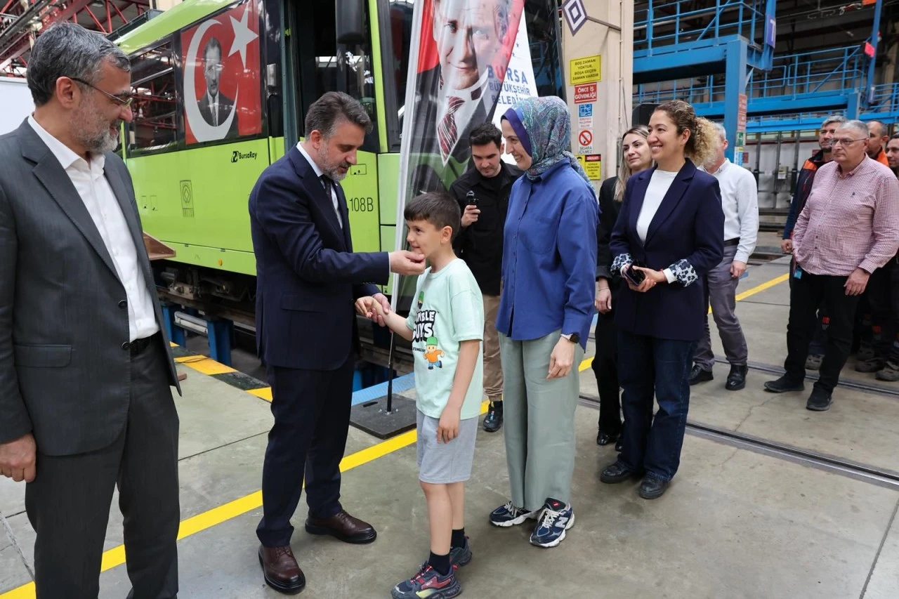 Şahin Biba Büyükşehir ailesiyle bayramlaştı