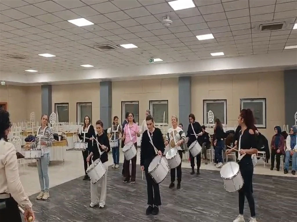 Bursa Yenişehir Belediyesi Kadın Bandosu'nun oluşumu ve bilinmeyenleri!