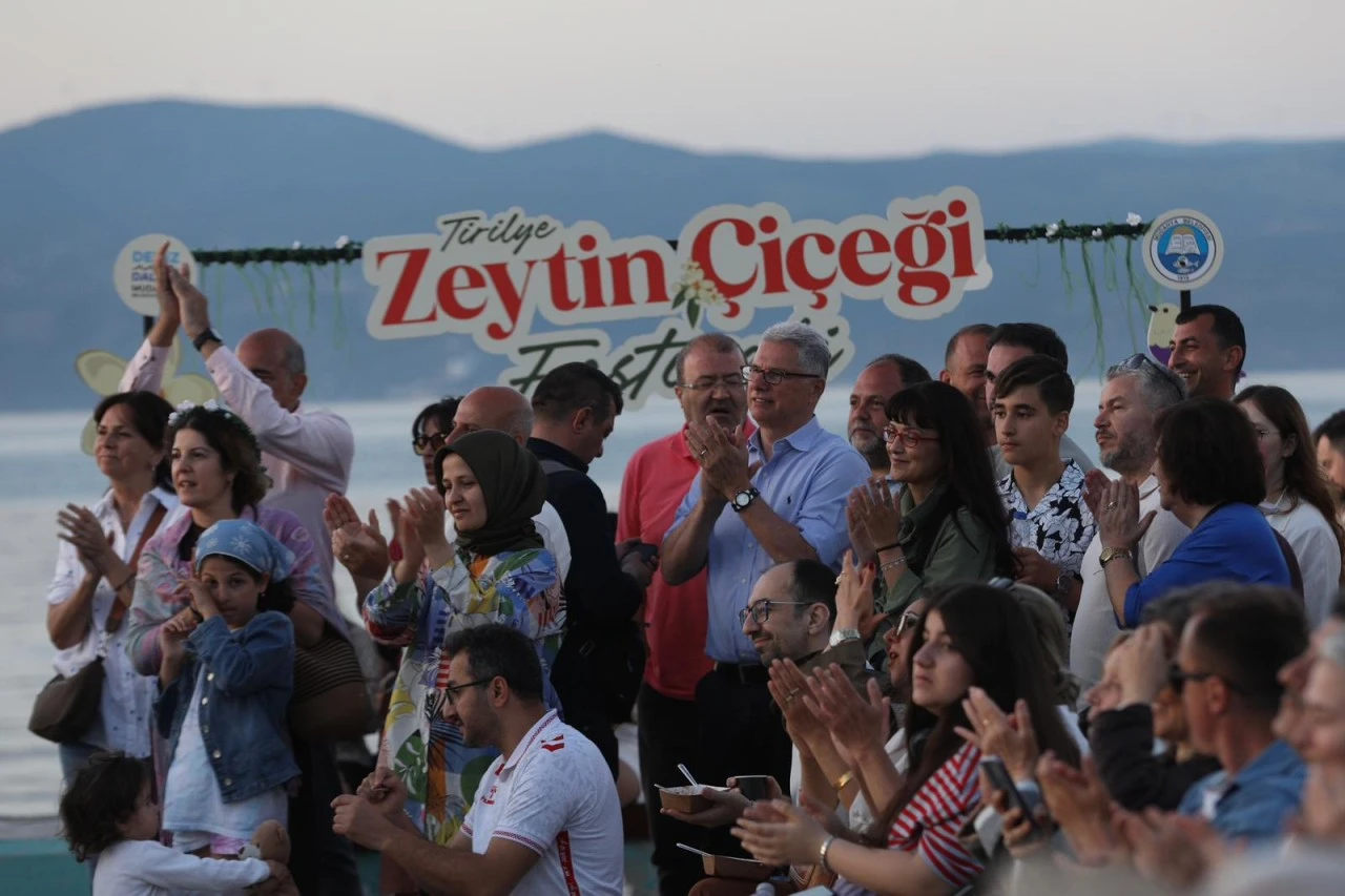 Bursa, Tirilye Zeytin Çiçeği Festvali'nden renkli kareler