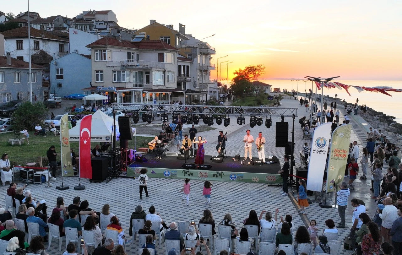 Bursa, Tirilye Zeytin Çiçeği Festvali'nden renkli kareler